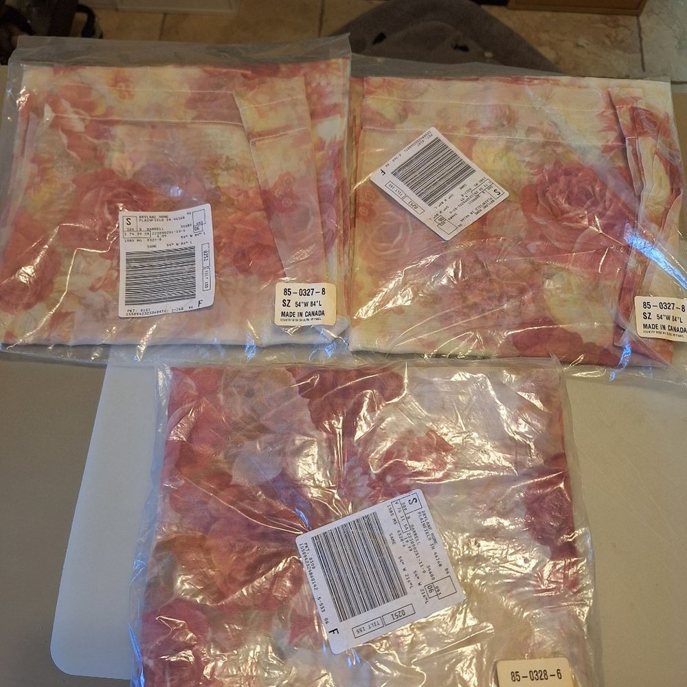 VTG BRYLANE HOME DISCONTINUED COUNTRY ROSE SHEER PANELS AND SCARF VALANCE NEW